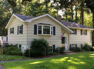 38 Nottingham Rd, Dracut, MA 01826