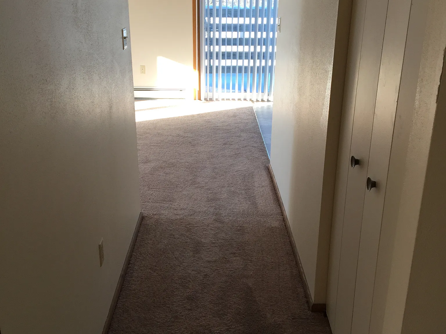 3 bed, $1,150 — Photo 2