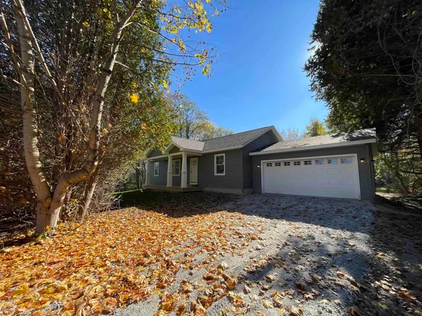 6987 Lapeer Rd, Kimball, MI 48074