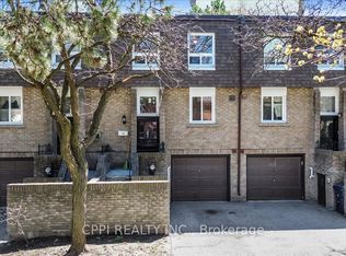 2 Davisbrook Blvd #14, Toronto, ON M1T3P3
