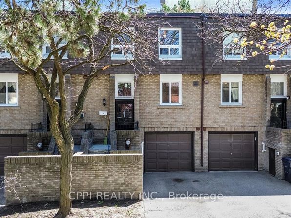 2 Davisbrook Blvd #14, Toronto, ON M1T 3P3