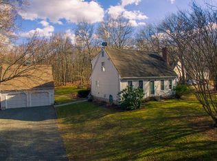 40 Forsyth Rd, Oakdale, CT 06370