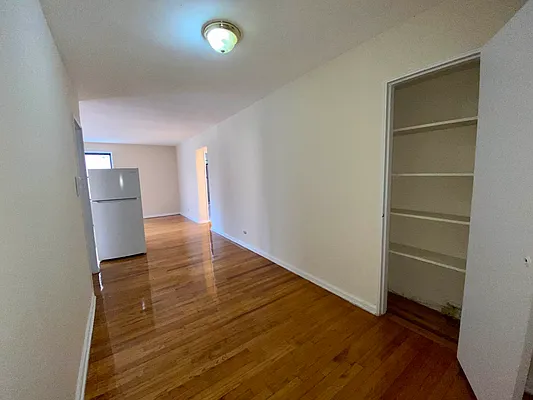 Rented by Queens Apartments Realty LLC | media 68