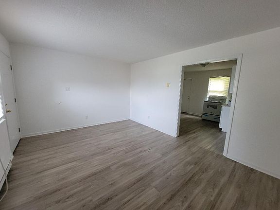3rd image of 3602 Greensboro St APT C