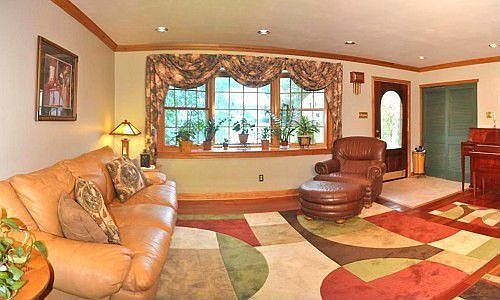 216 Woodlawn Dr, Lansdale PA 19446