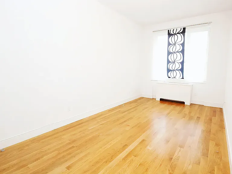 32-63 37th St #3A — Photo 7