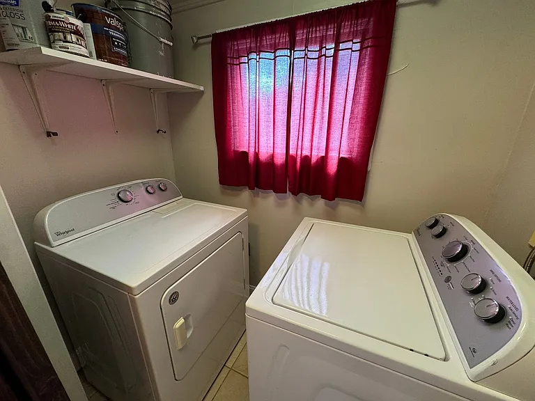 108 Morris Ave — Photo 17
