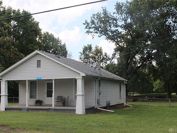 5th image of 904 N Pleasant Valley Ave