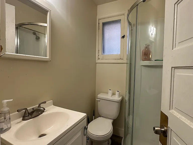 349 W McMillan St — Photo 4
