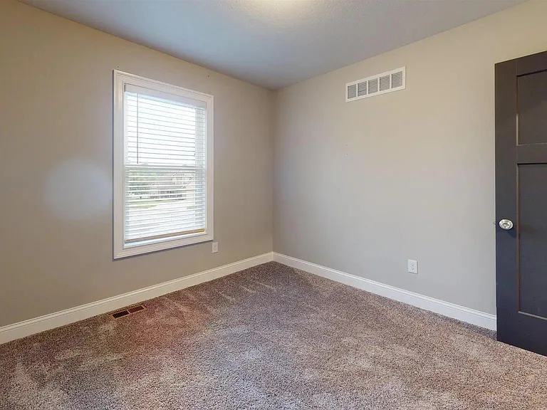3755 SW Summerfield Dr — Photo 15