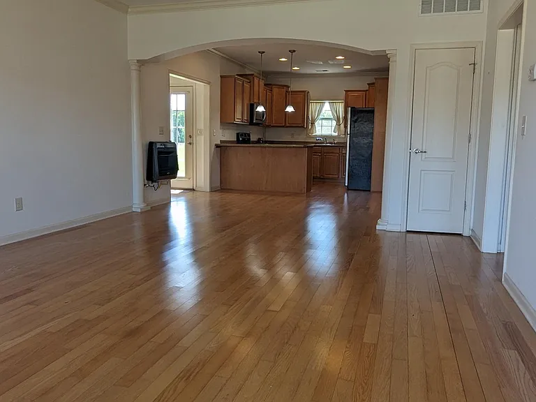 132 Judson Way — Photo 4