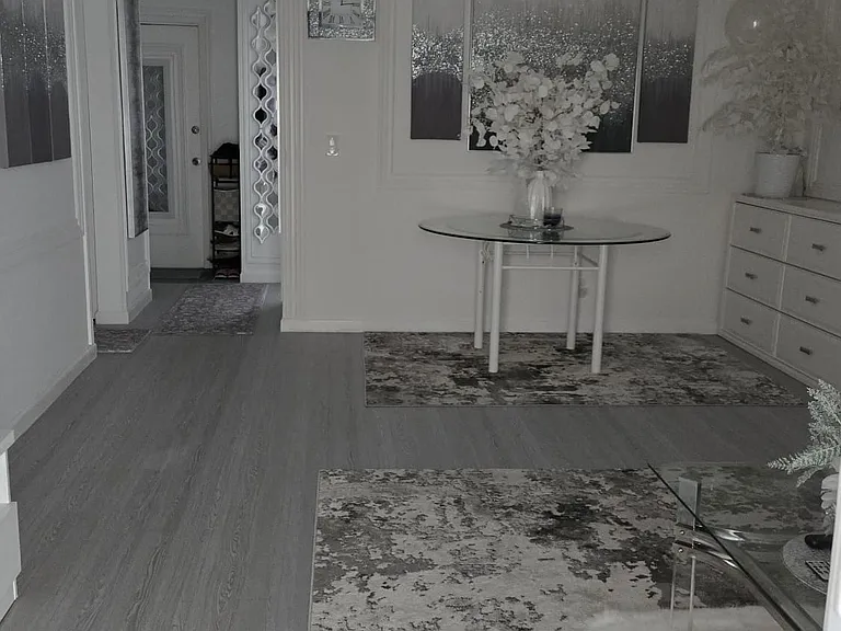 1000 NE 14th Ave #3 — Photo 5