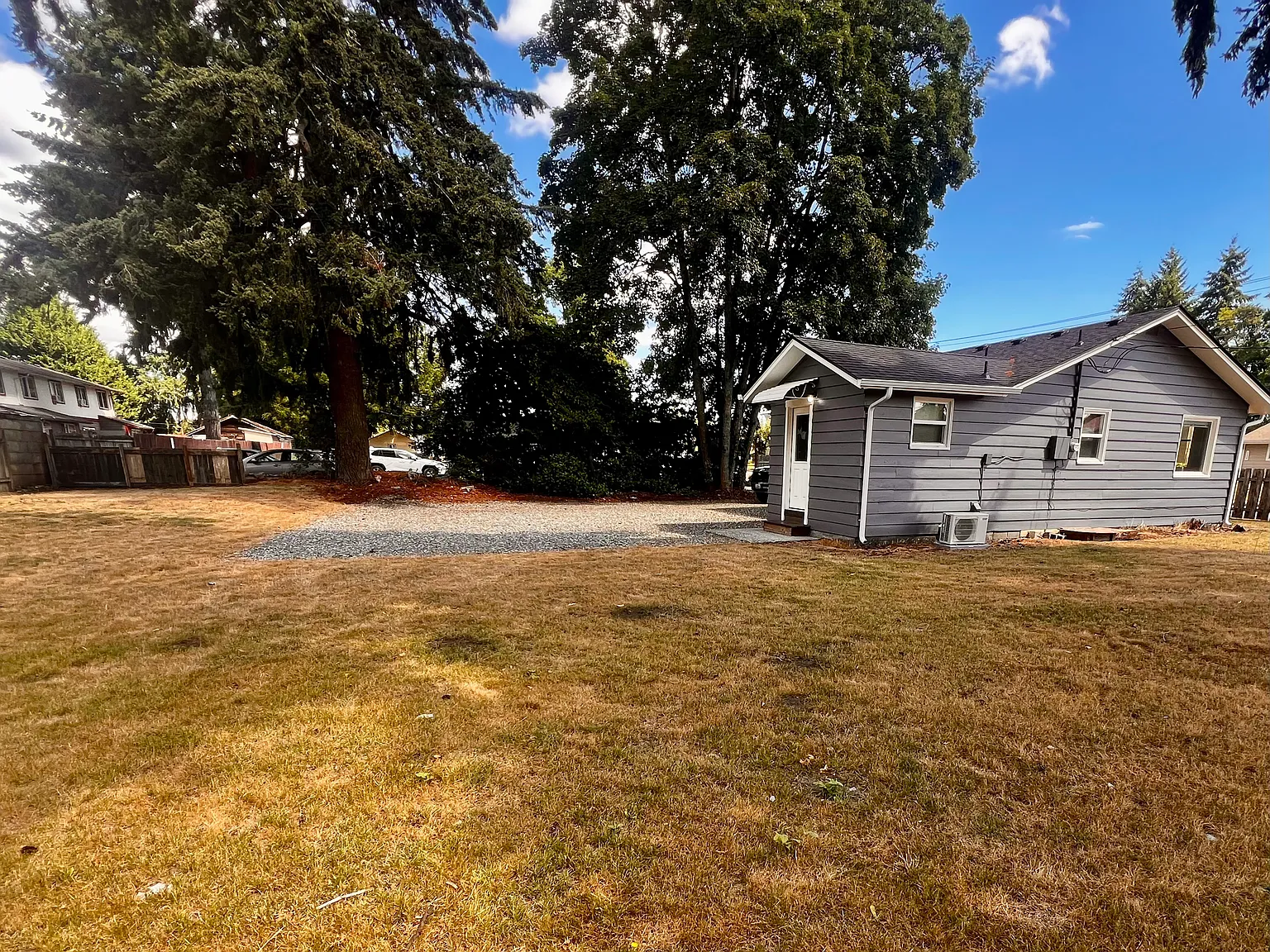 2 bed, 760 sqft, $1,750 — Photo 4