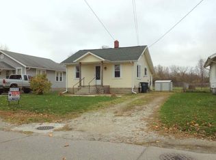 2621 E 8th St, Muncie, IN 47302