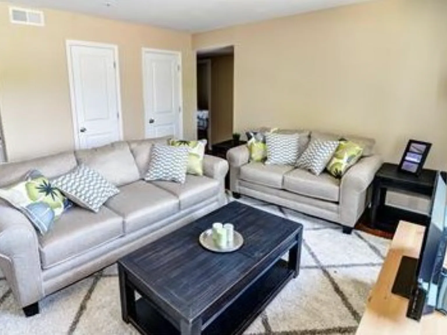 Circle Oaks Apartments: Modernized Townhome Living in a Quiet Gastonia Community — Photo 3