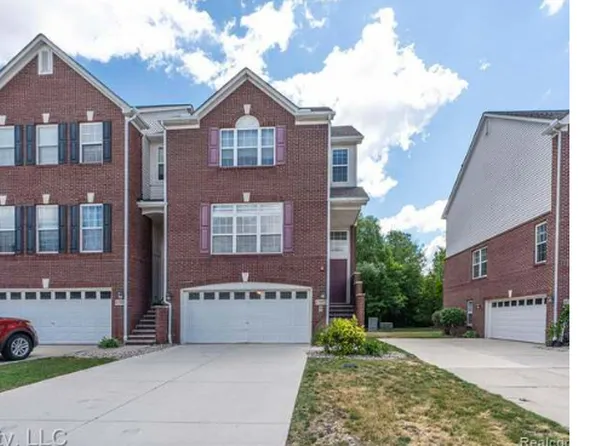 43802 Cherry Grove Ct E #40, Canton, MI 48188