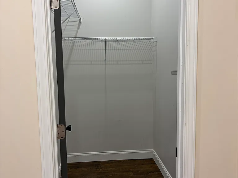 1016 Mary St — Photo 11