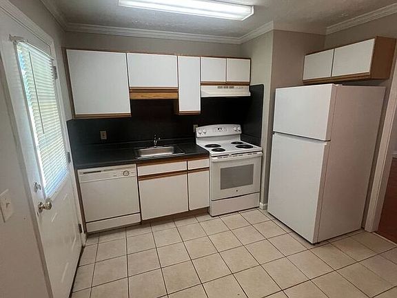 5th image of 4690 Cook Dr