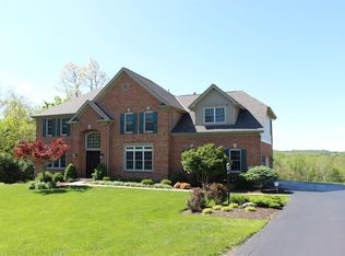 369 Harbor Dr, Lebanon, OH 45036