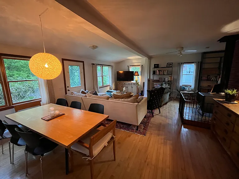 503 Surry Rd — Photo 14