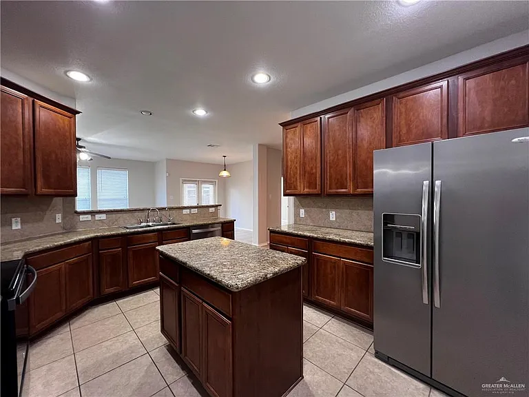 3303 San Sebastian St — Photo 9