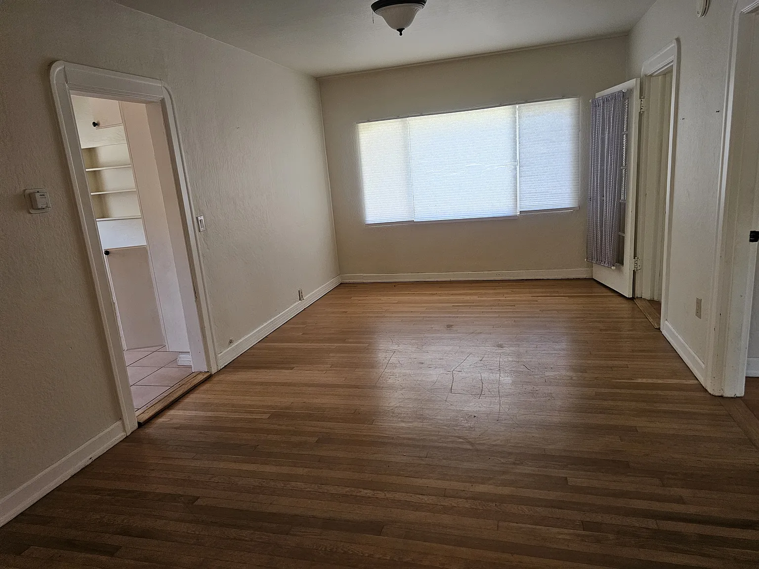 3 bed, 1946 sqft, $3,400 — Photo 3