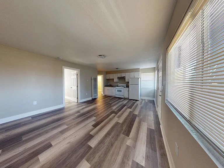 1810 E 25th Street — Photo 90