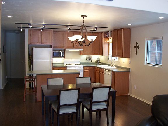 Dining/Kitchen