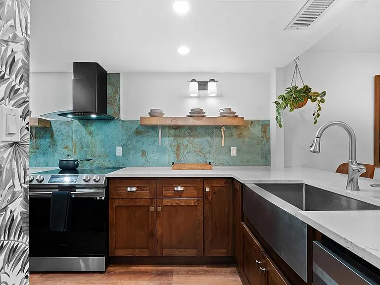 3700 S Osprey Ave #214 — Photo 10