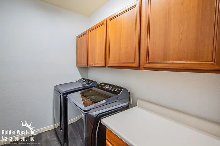 11042 Gammila Dr — Photo 16