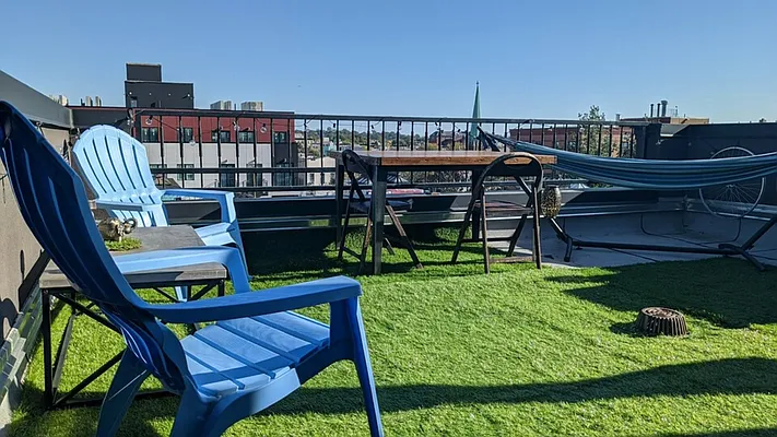 Rented by Nooklyn NYC LLC | media 19