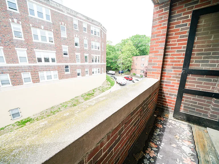 58 Selkirk Rd #12 — Photo 14