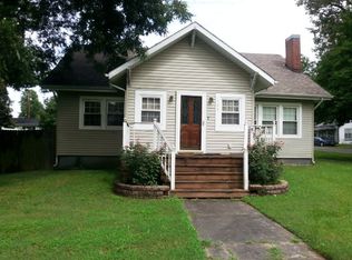 135 S Park Ln, Dexter, MO 63841