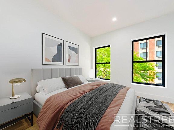 2nd image of 353 Vernon Ave APT 3