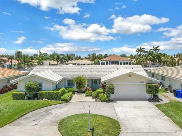 2067 Massachusetts Ave NE, Saint Petersburg, FL 33703