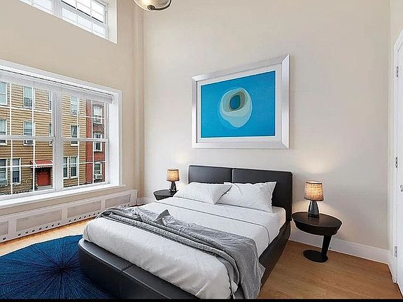 4th image of 216 Calyer St APT 2A