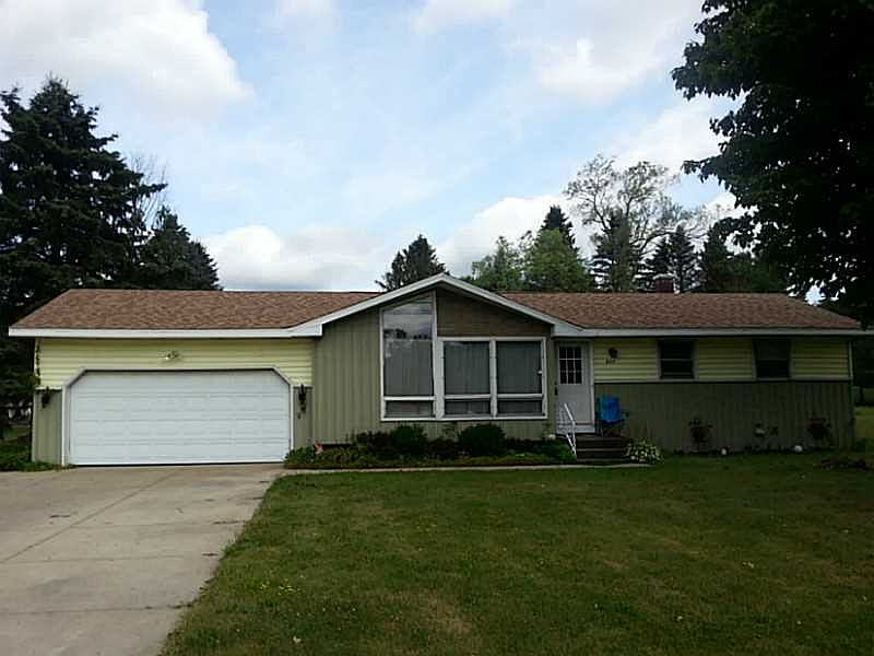 1st image of 407 Waterford St