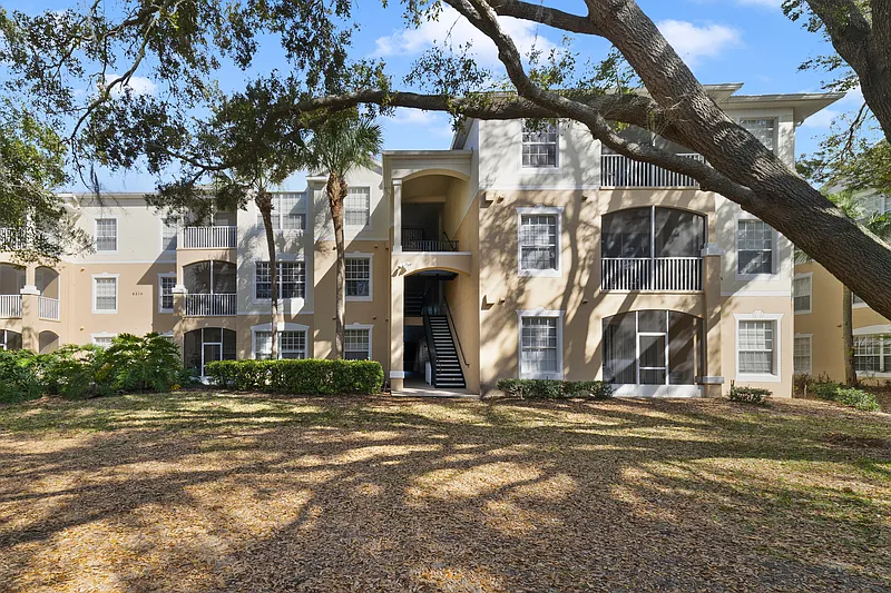 Building Photo - 6214 Stevenson Dr #304