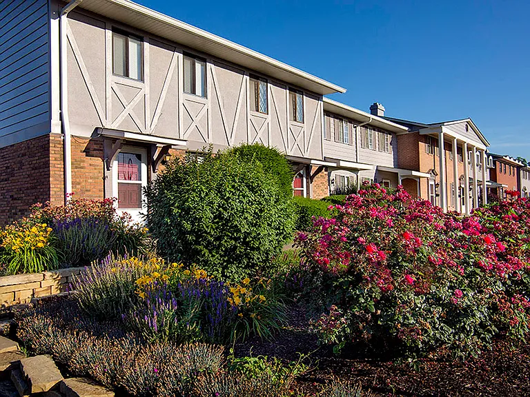 Beautiful Pet-Friendly Apartments