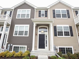 1041 Piccolo Ln, Volo, IL 60073