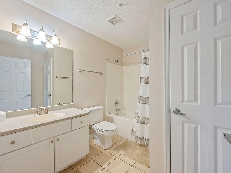 4274 Calinda Ln #127 — Photo 36