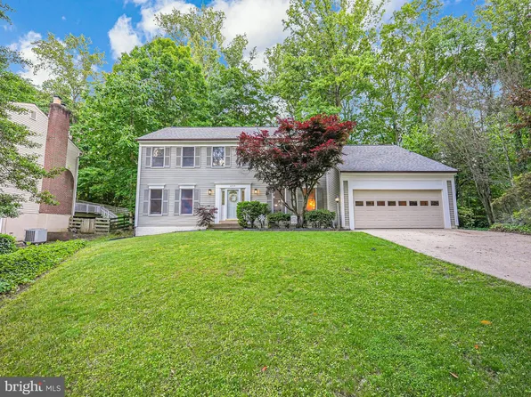 4717 Hopkins Dr, Dumfries, VA 22025