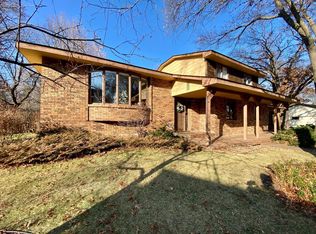 11720 Evergreen Cir NW, Coon Rapids, MN 55448