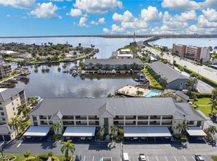 4719 SE 17th Pl APT 103, Cape Coral, FL 33904