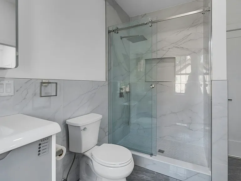 18 Hamilton Ave #3 — Photo 11