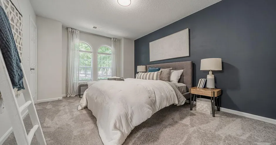 Waterford Place Apartment Homes — Photo 4