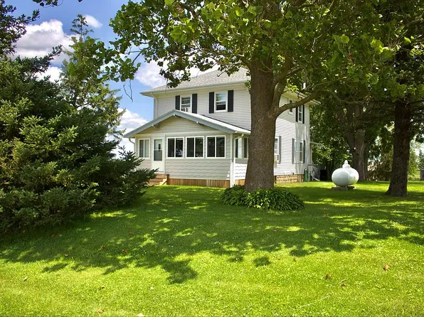 6995 S State Route 26, Polo, IL 61064