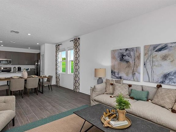 5th image of 804 Aubey Ln