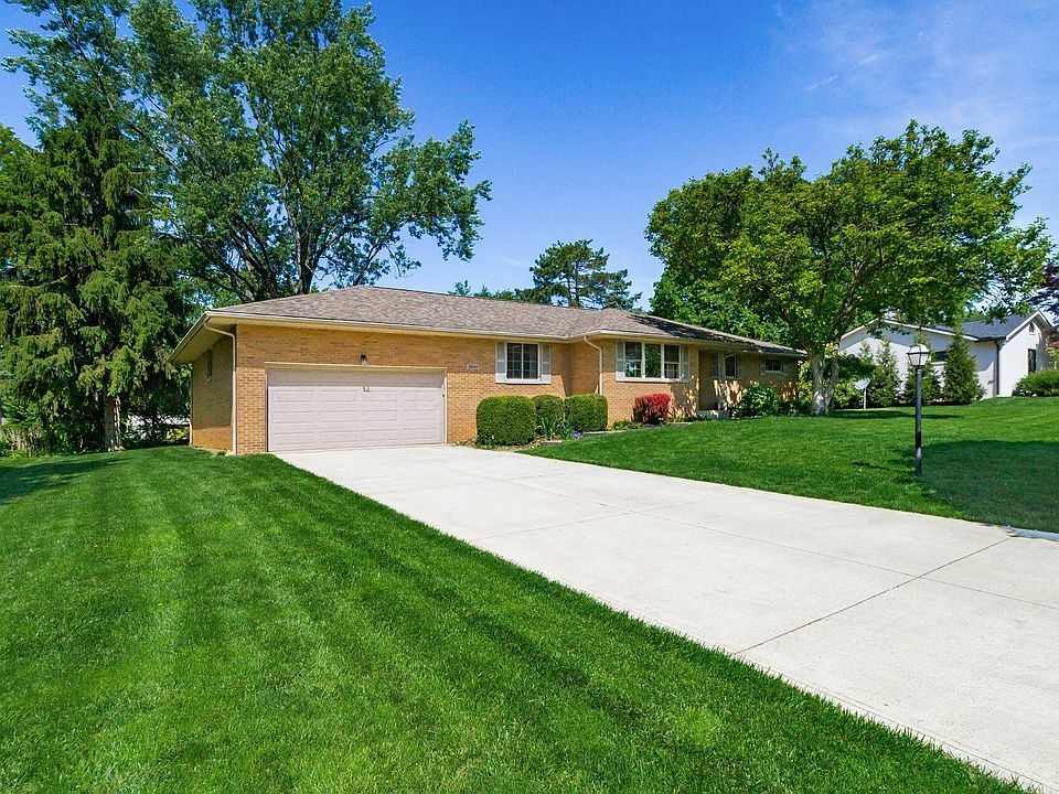1st image of 3849 Lyon Dr