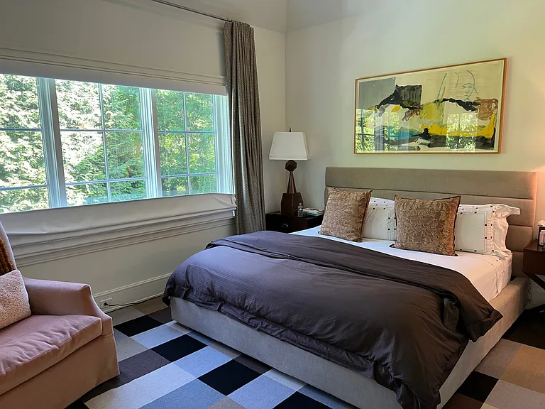 10 Hillside Dr E — Photo 15